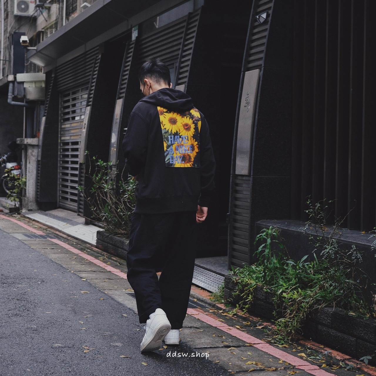 NIKE HOODIE 帽T 小雛菊 HAVE A NIKE DAY 標語 黑色DM4994-010 米黃色DM4994-113