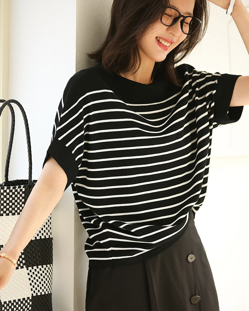 DEER.W 一字領落肩條紋針織上衣 黑色