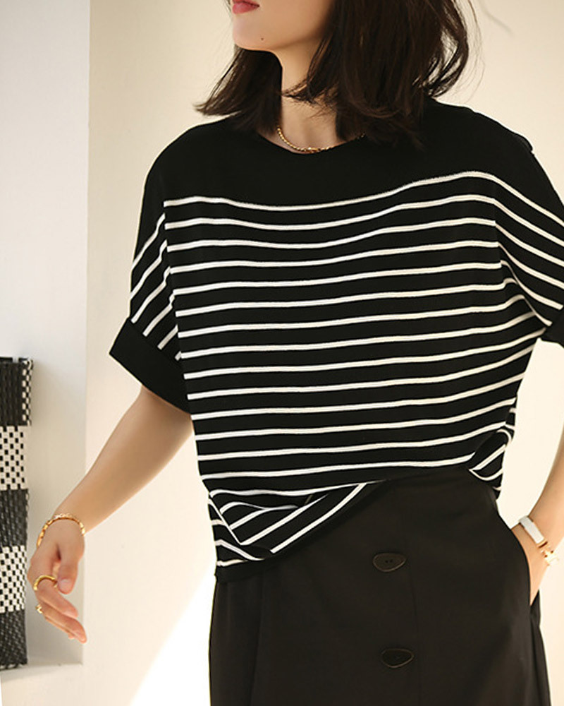 DEER.W 一字領落肩條紋針織上衣 黑色