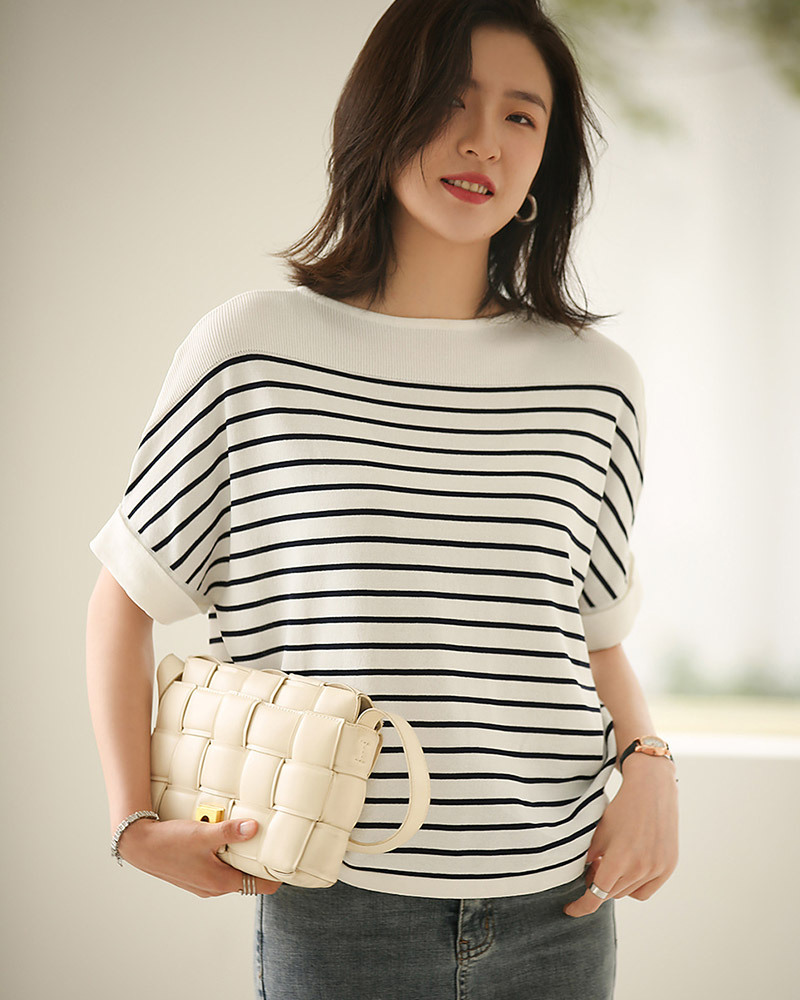 DEER.W 一字領落肩條紋針織上衣 藏青