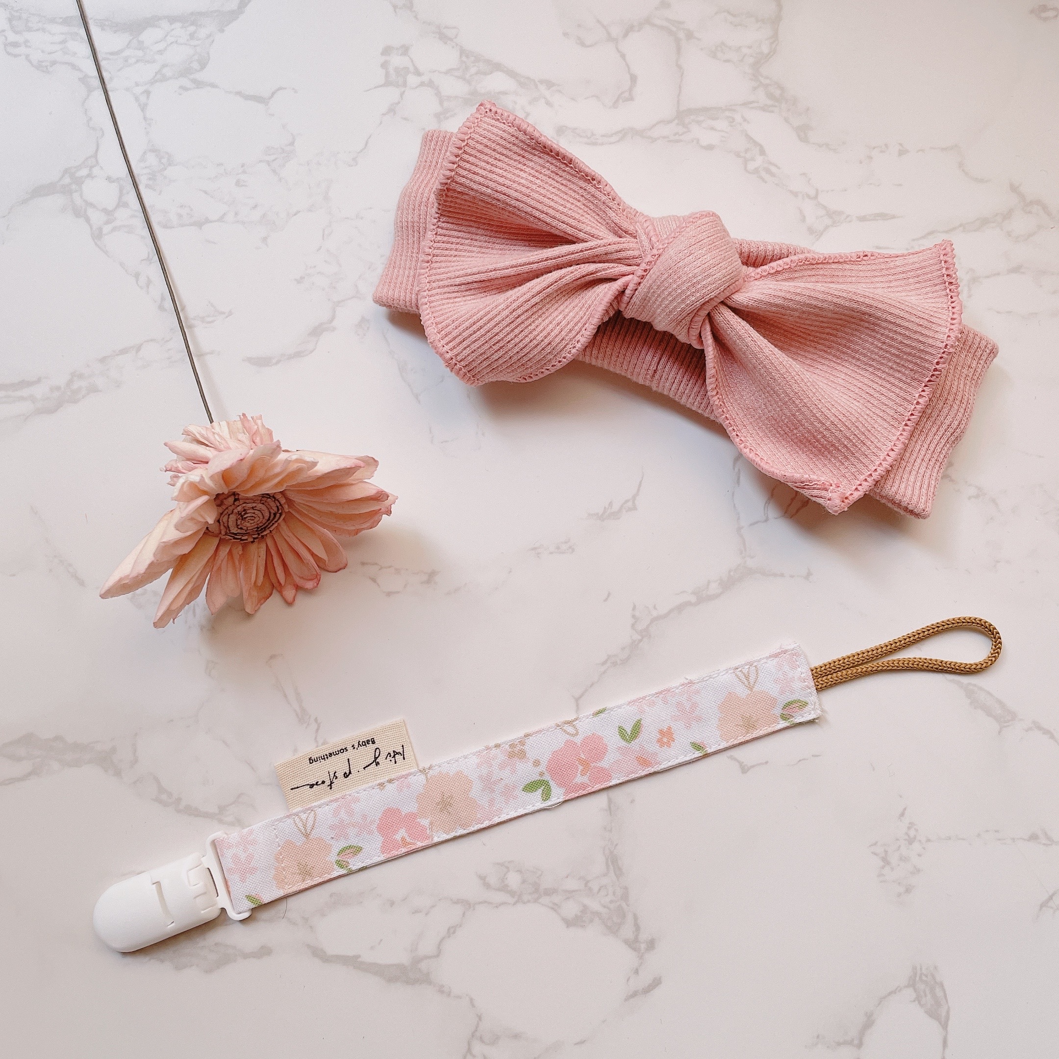 Hi Y.P store-鱷魚夾-粉嫩木槿