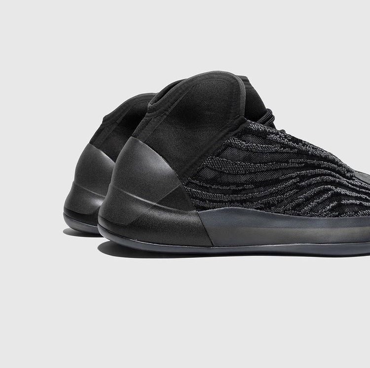 【 adidas YEEZY QNTM ONYX 頂級限定籃球鞋 】
