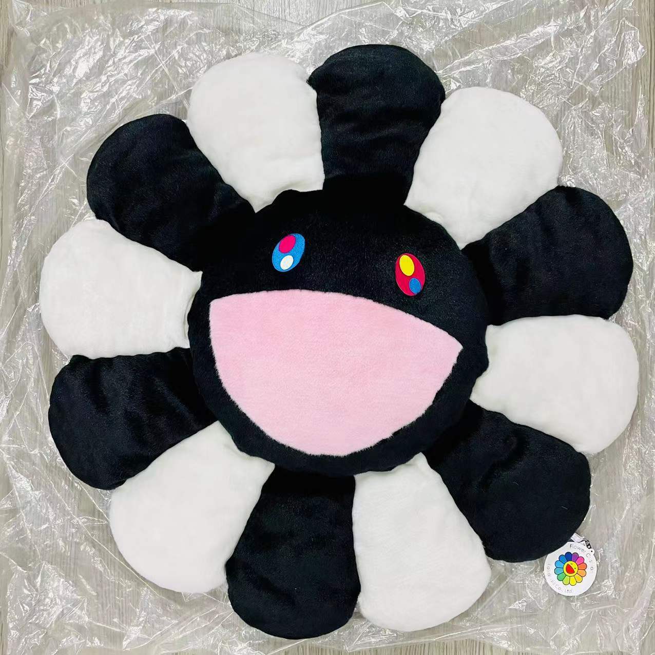 100cm Flower Cushion Black& White