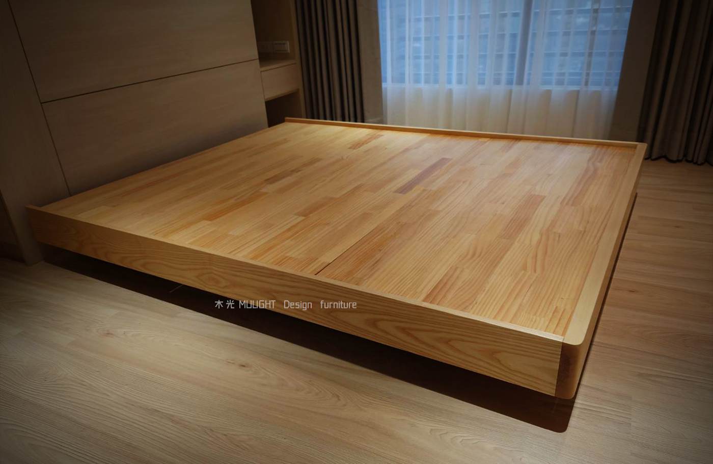 懸浮-全實木造型床架(可訂製)