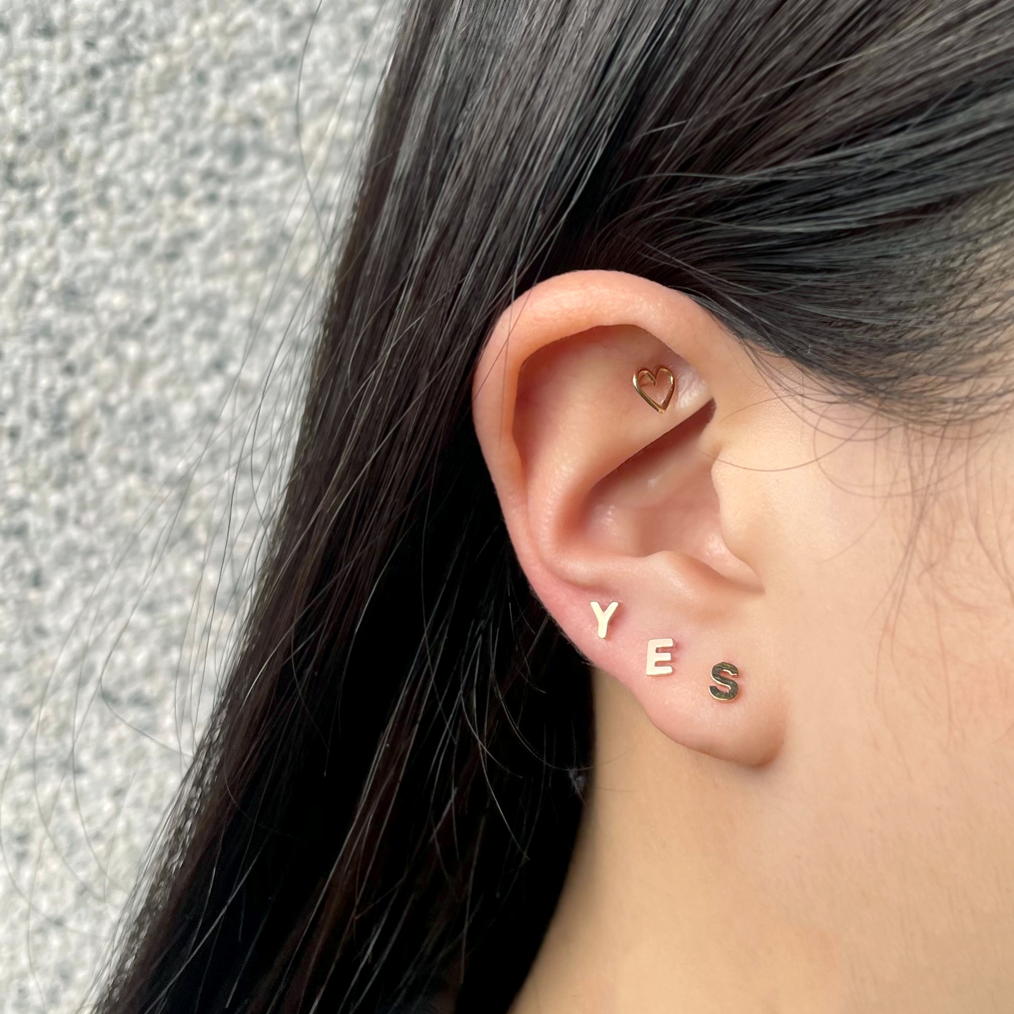 14K字母轉珠耳環