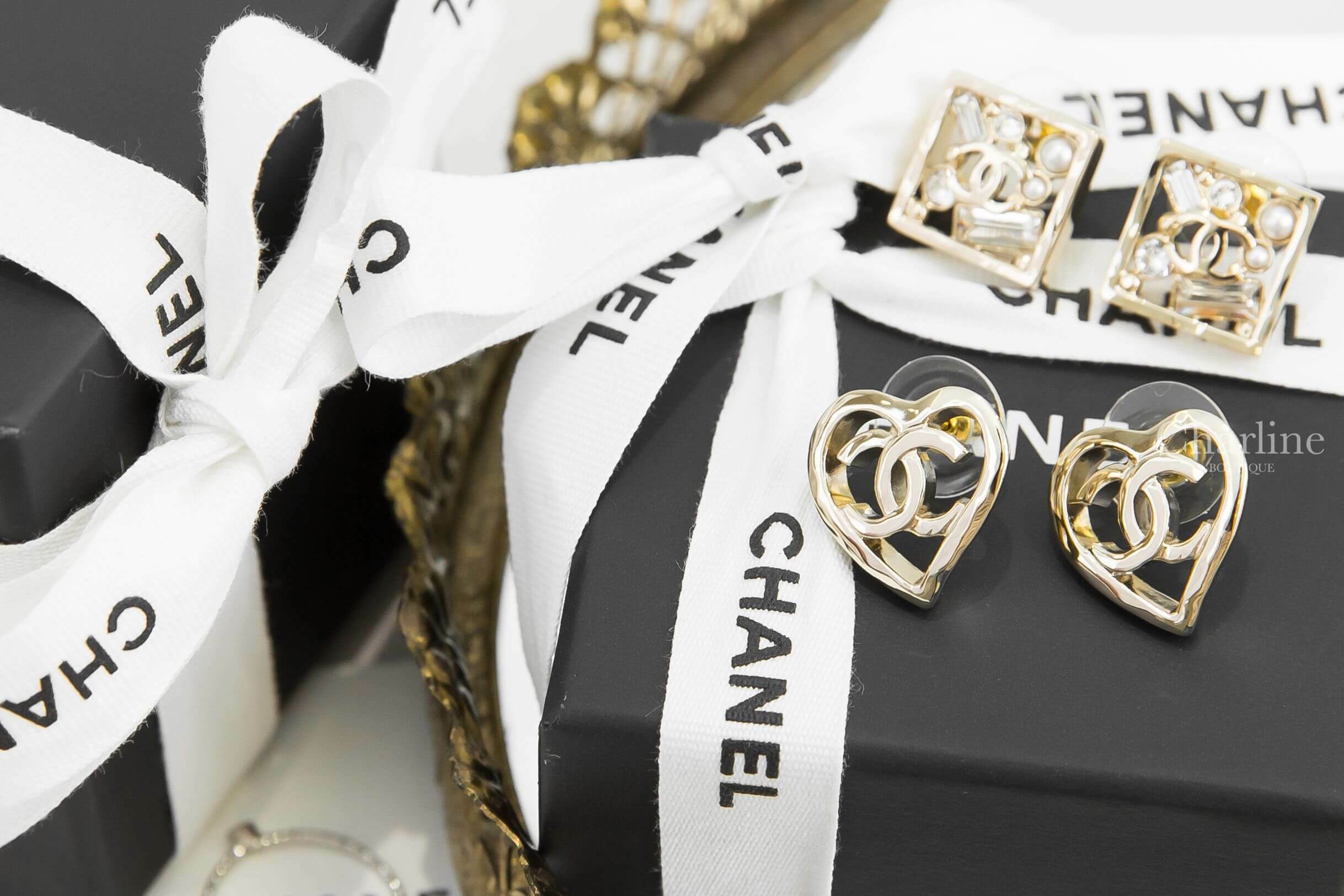Chanel Earrings 金色簍空CC愛心耳環-Charline Boutique 精品代購
