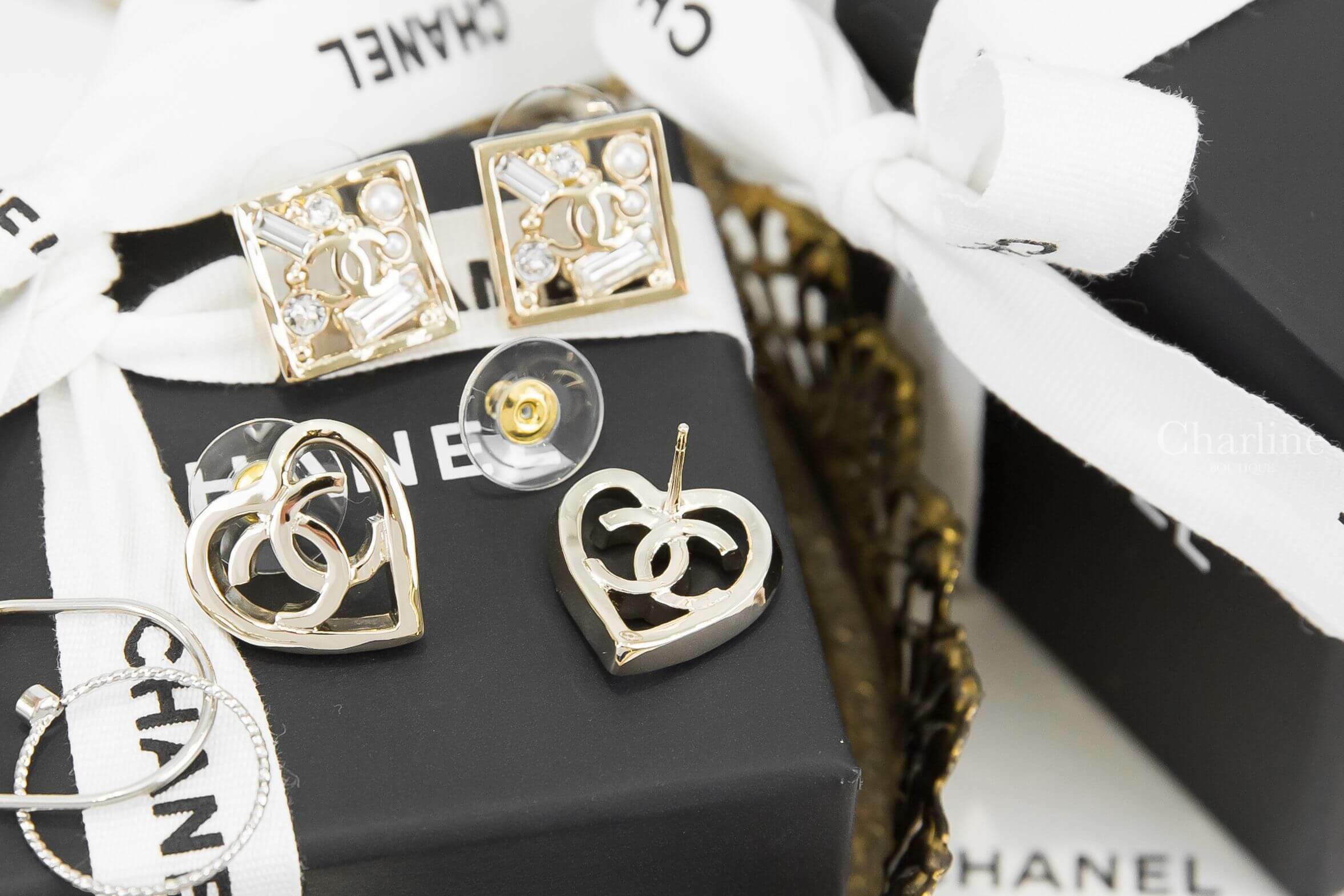 Chanel Earrings 金色簍空CC愛心耳環-Charline Boutique 精品代購