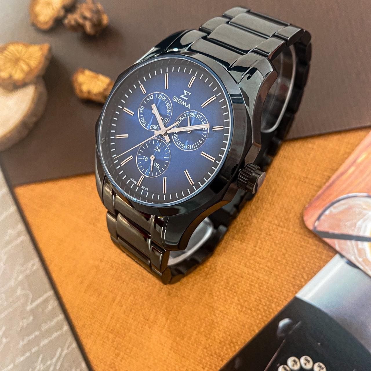 【SIGMA】完美角度黑鋼時尚腕錶 1018M-B3 42mm 現代鐘錶