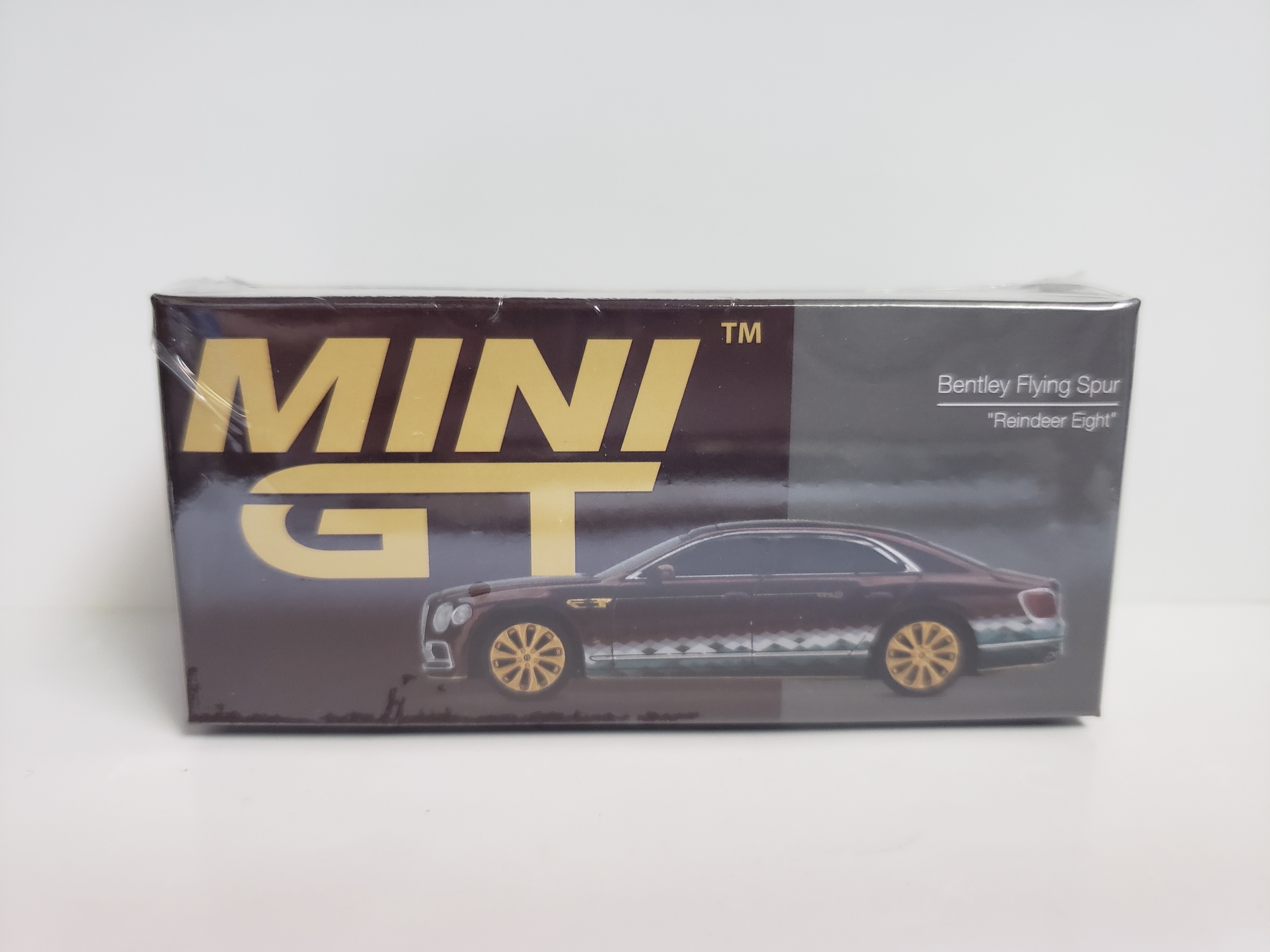 Mini GT 1/64 No.285 Bentley Flying Spur “Reindeer Eight