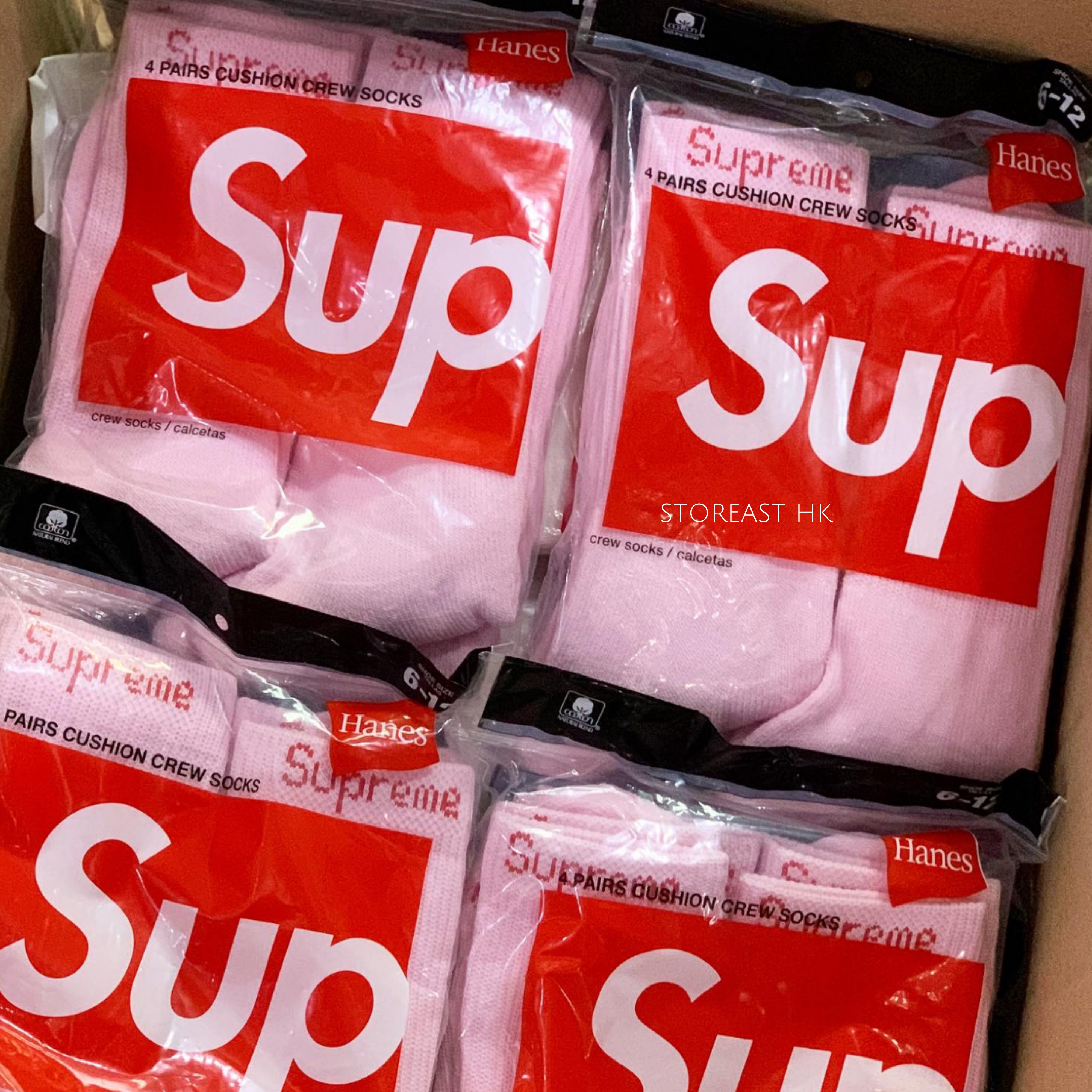 Supreme®/Hanes® Crew Socks 4 Pack (Pink)