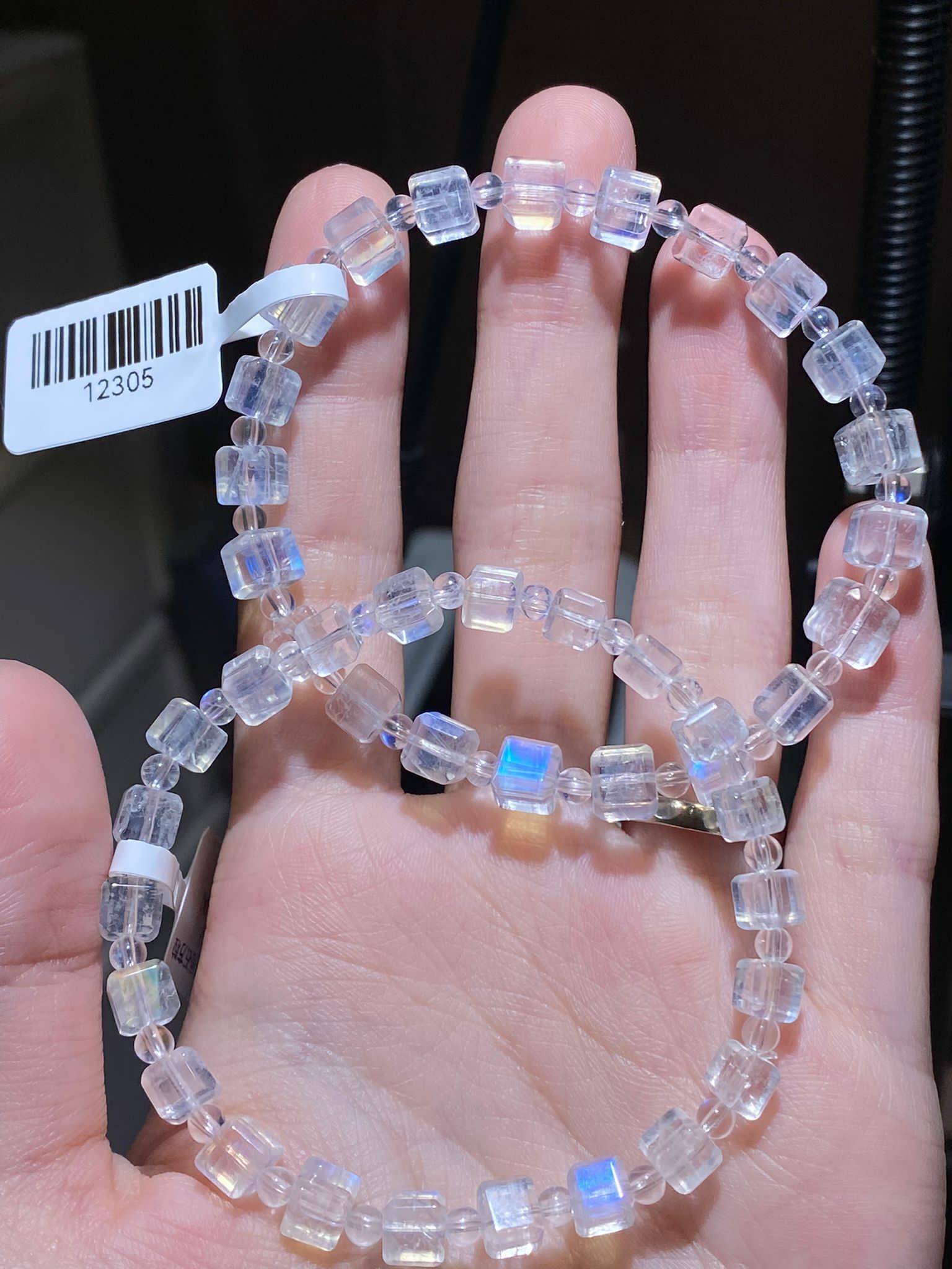 高質藍光玻璃體月亮石方粒(印度料)