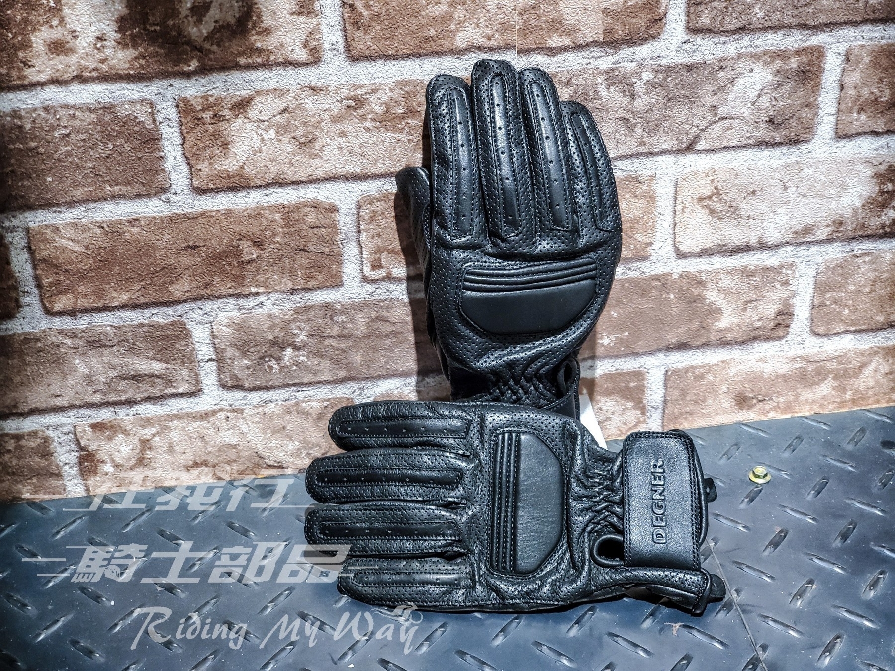 DEGNER TG-69M BLACK 黑 皮手套