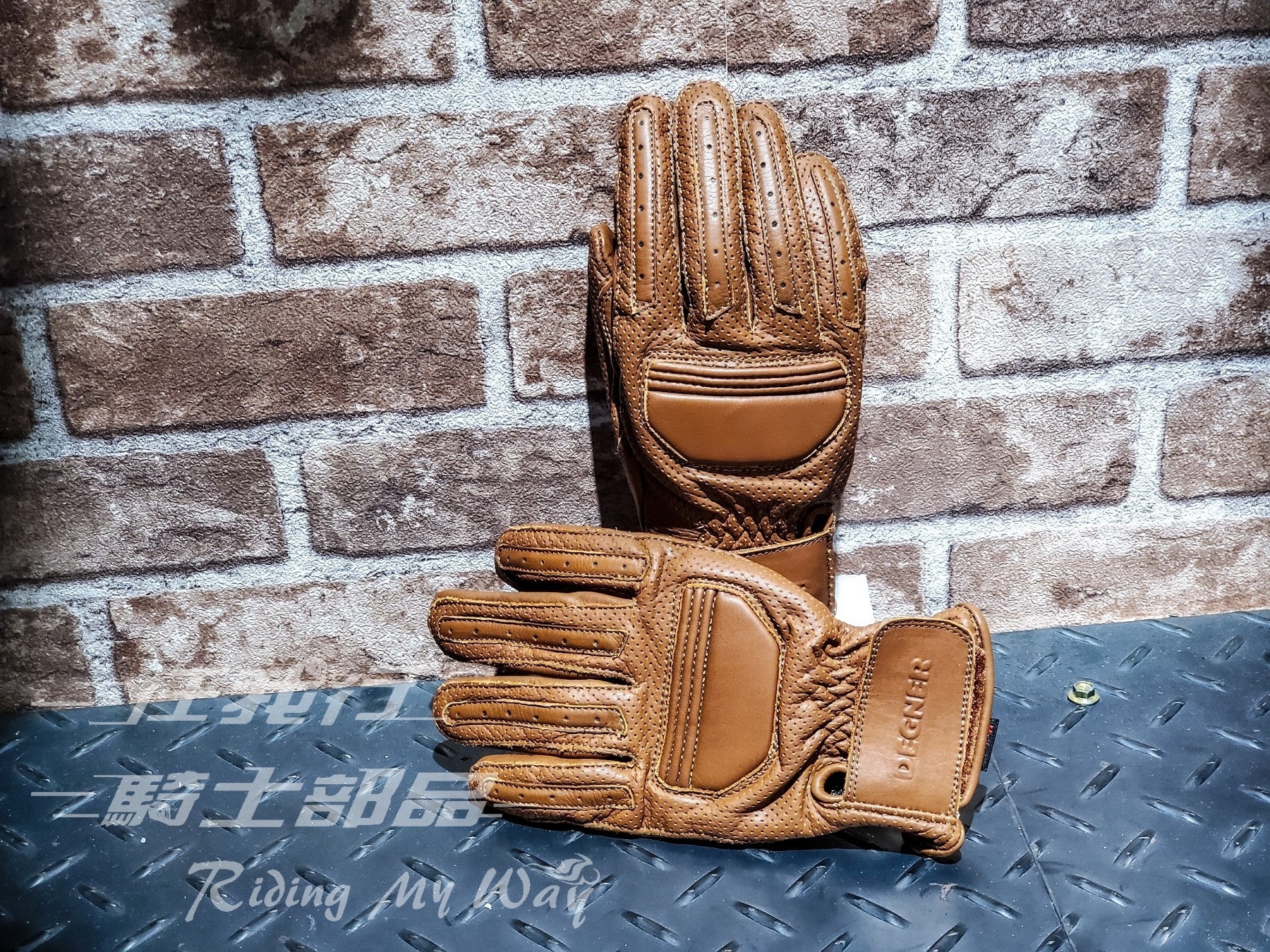 DEGNER TG-69M BROWN 棕 皮手套