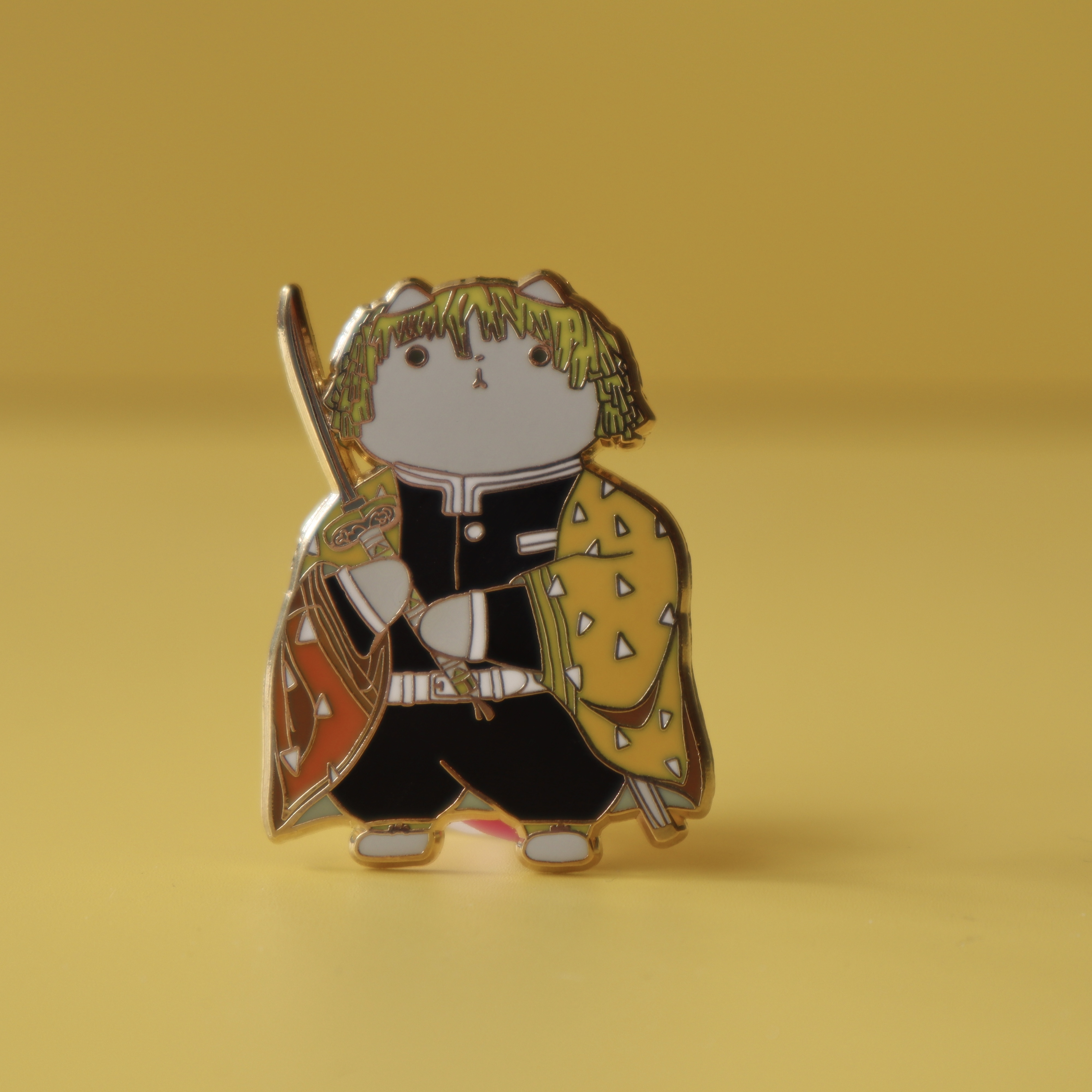 Zenitsu Agatsuma (Kimtesu no Yaiba) Cat Enamel Pin