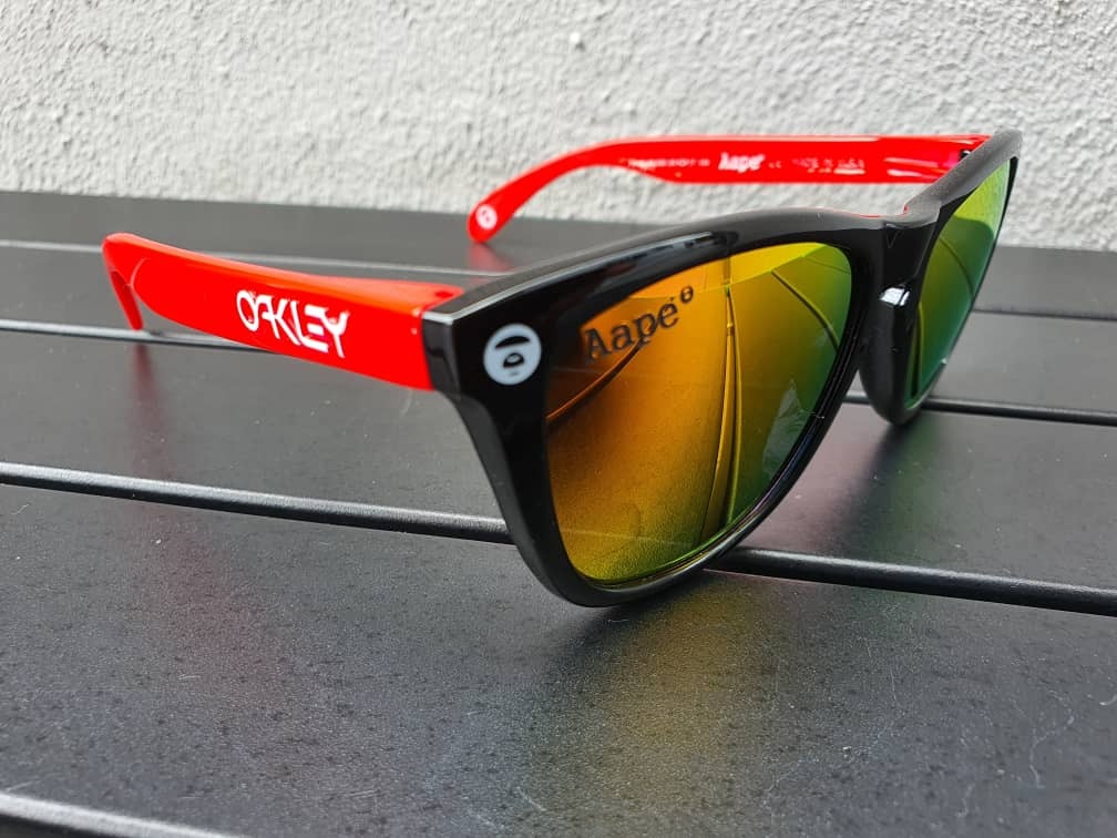 Oakley (Aape Edition)