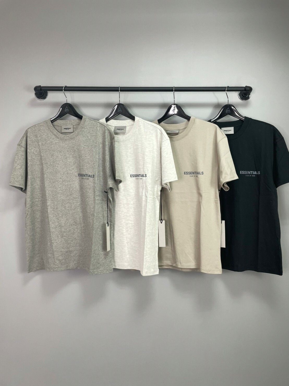 現貨 FOG Essentials 新款 胸口字體小Logo 短袖