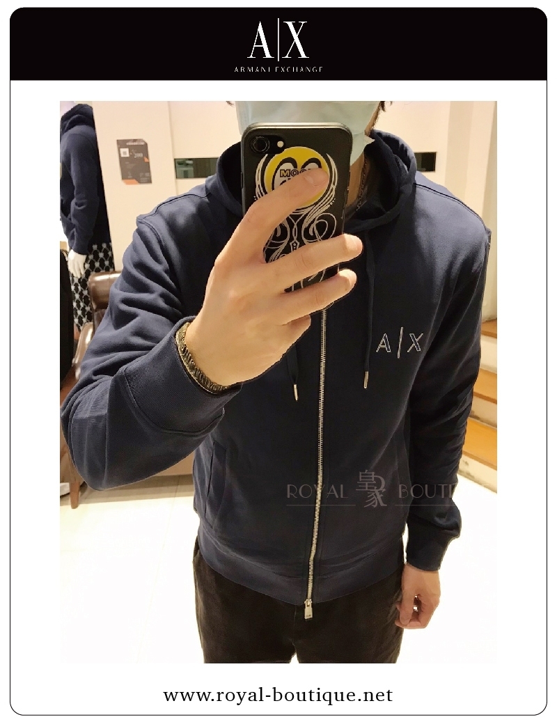 Armani Exchange 背部大圖樣LOGO印刷連帽夾克