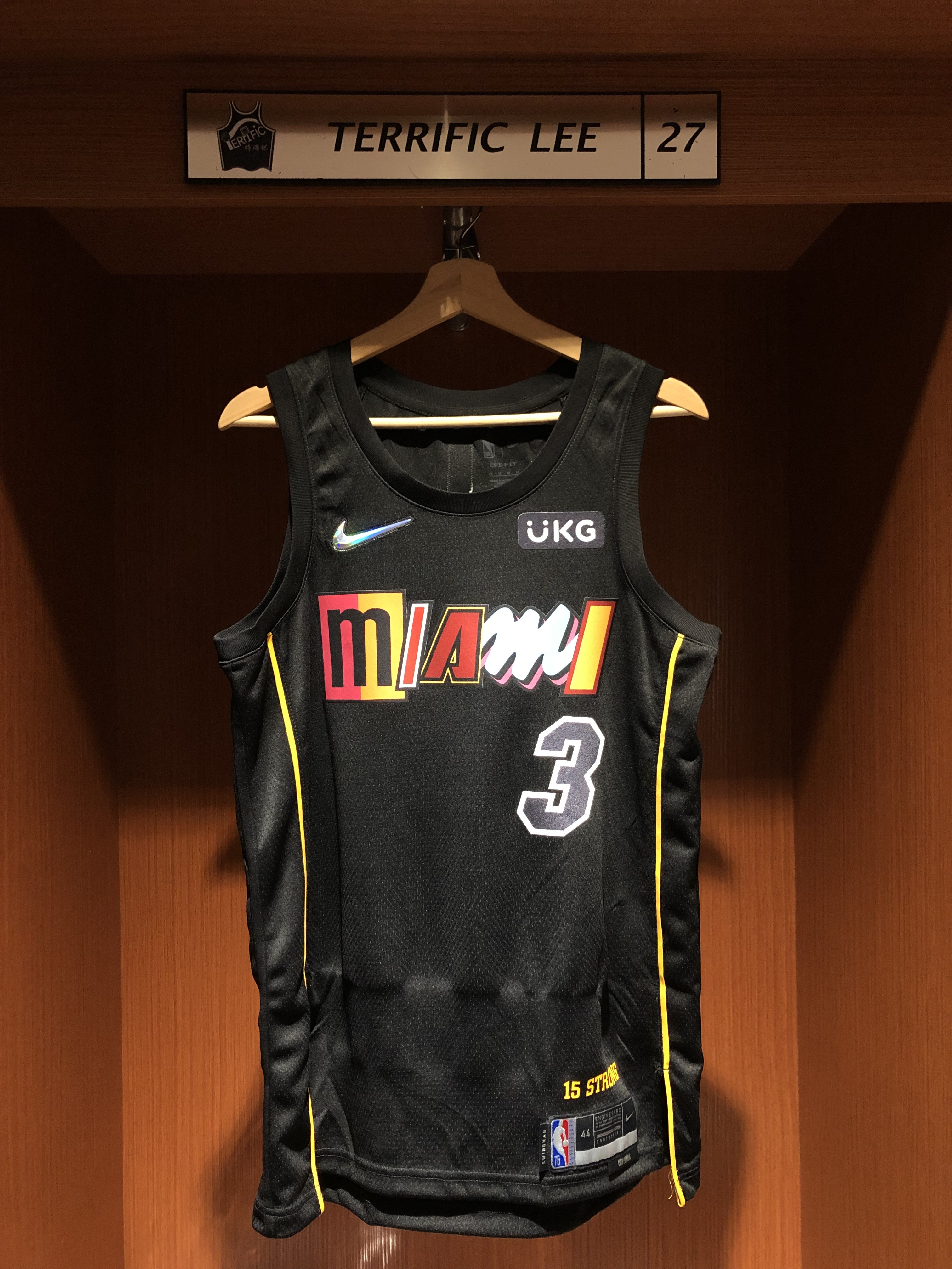 NBA球衣 Dwyane Wade 邁阿密熱火城市 黑熱字體 75周年 鑽石標 City Nike Swingman 球迷版 熱轉印 含贊助商標 全新