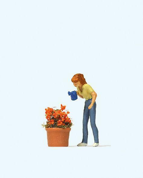 Preiser 28103 HO規 澆花的女人