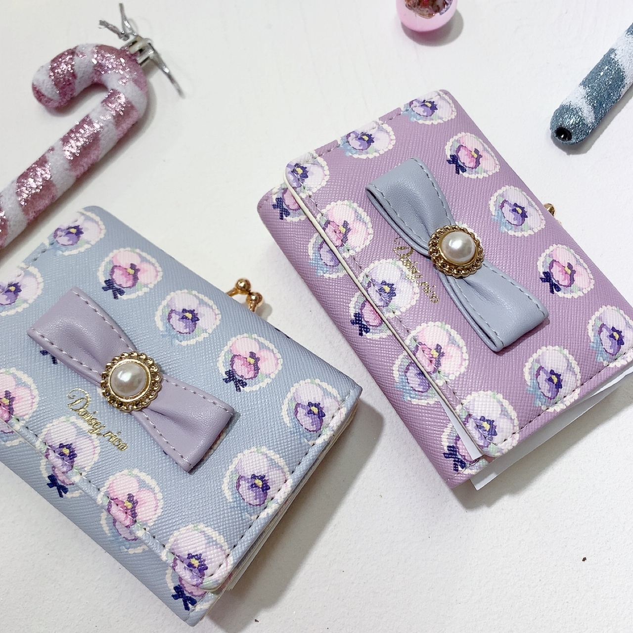 Daisy Rico日本紫羅蘭短銀包