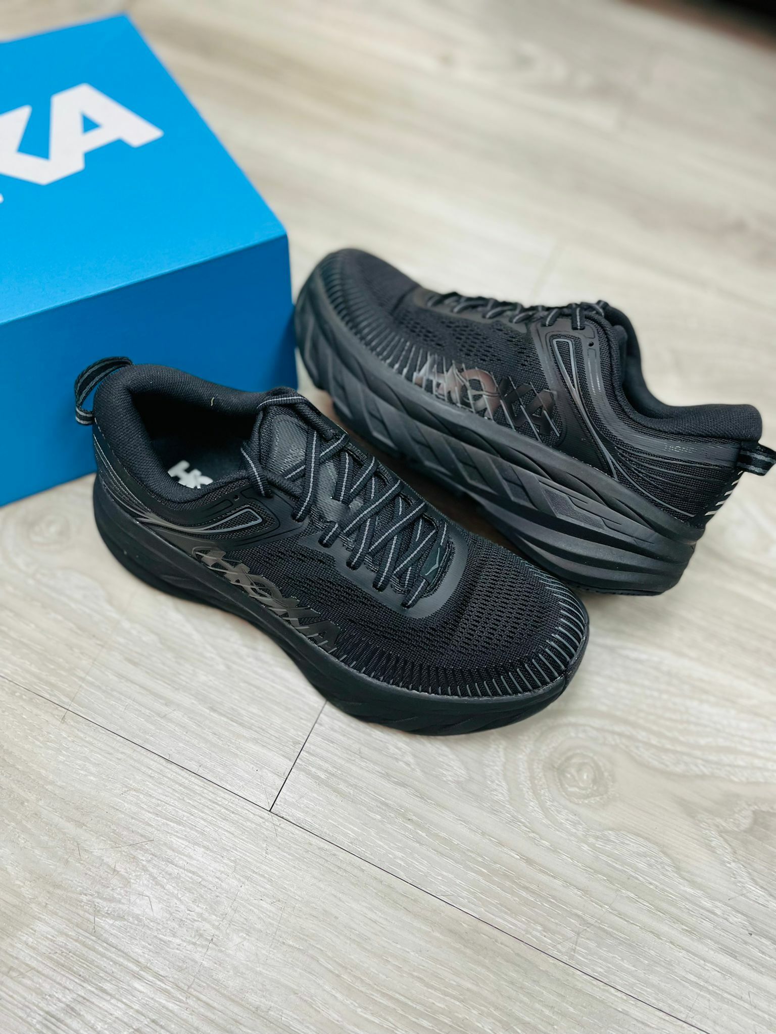 {現貨}  Hoka One One Bondi 7 "Black"