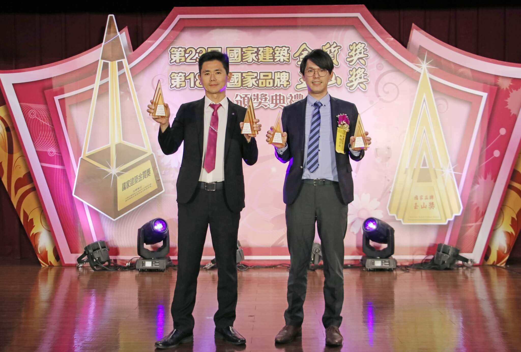 婕樂纖橫掃「2021國家品牌玉山獎」6項大獎