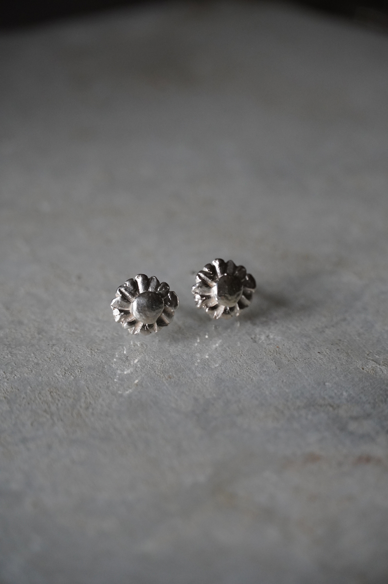 Rosemary 小花耳環