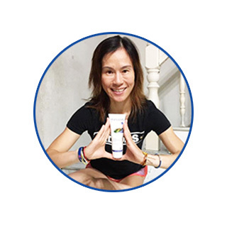 健身達人 Winnie 老師，每天一邊教一邊練，都是高強度的重訓，深深感覺到身上每個部位都要好好照顧，我勤勞用百通關來呼呼秀秀，你呢？快來跟著我一起在運動中甩開負能量，一起跳、一起叫、一起搖、一起變強。