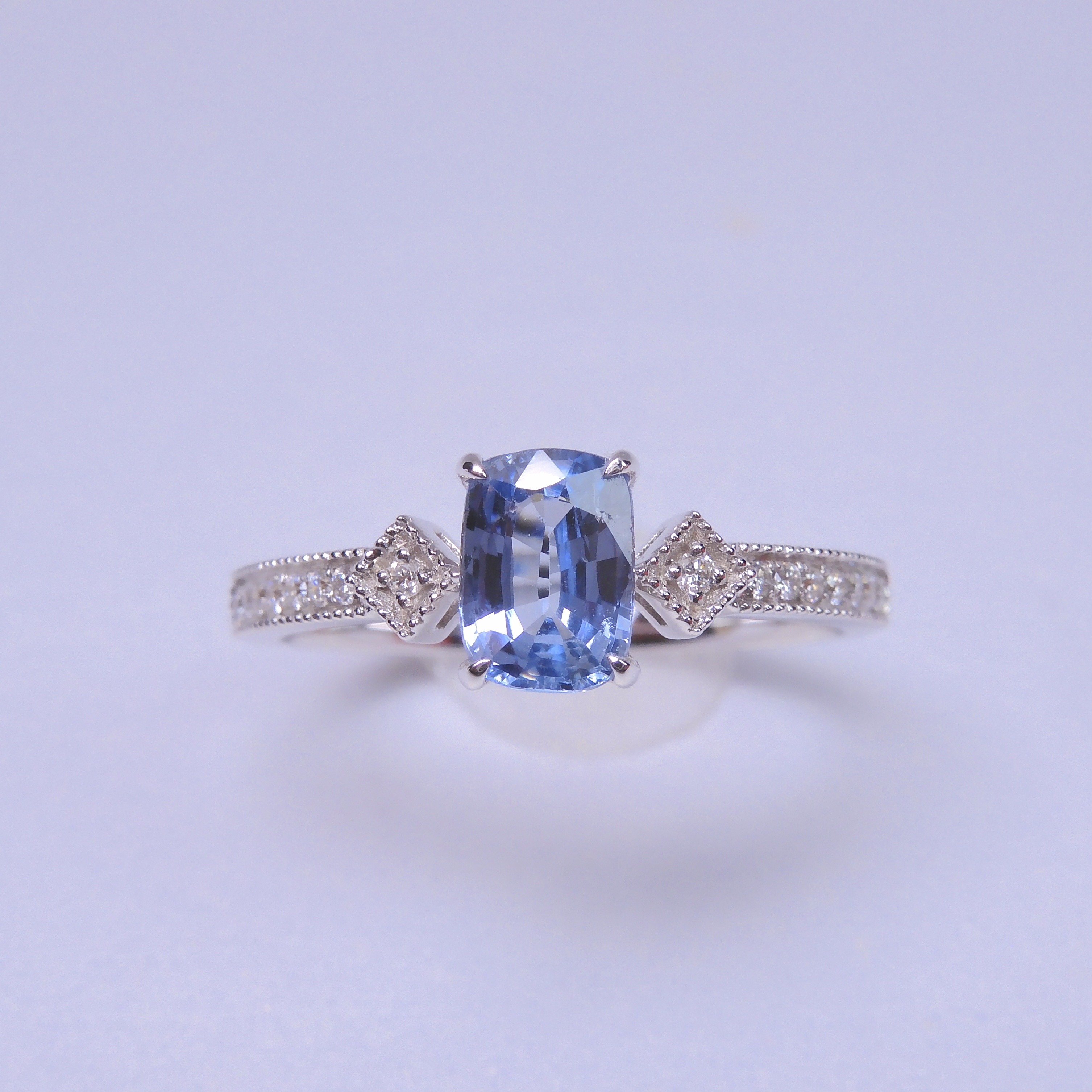 18K金 0.98ct 藍寶石戒指