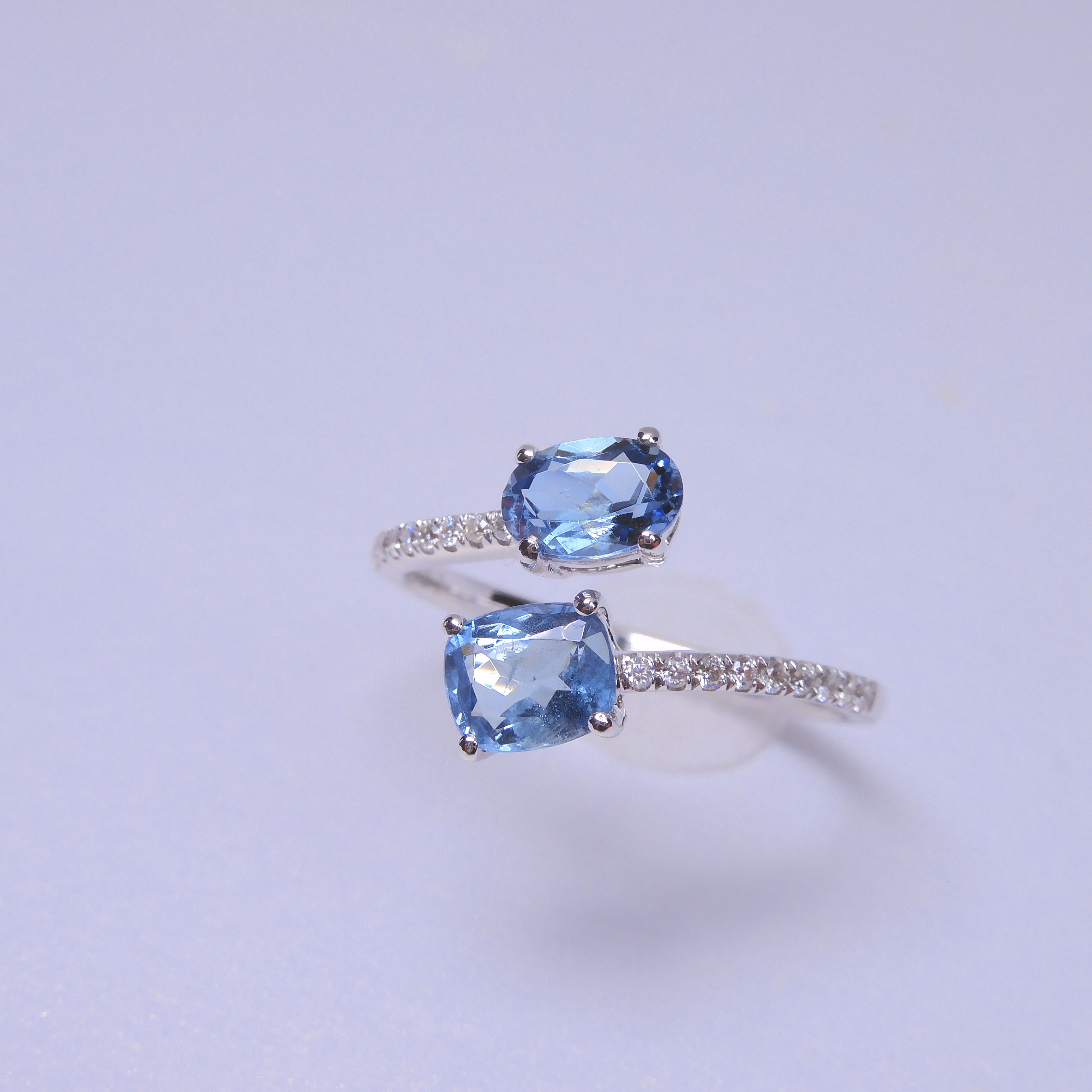 18K 白金 0.96ct 海藍寶戒指