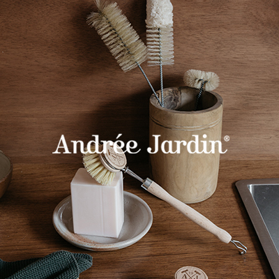 Andree Jardin brushes in Taiwan and Hong Kong