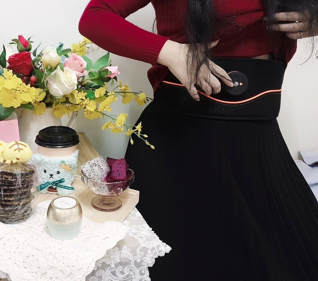 小冰推薦微電流炫腹爆汗健身按摩腰帶手臂，久坐族必備