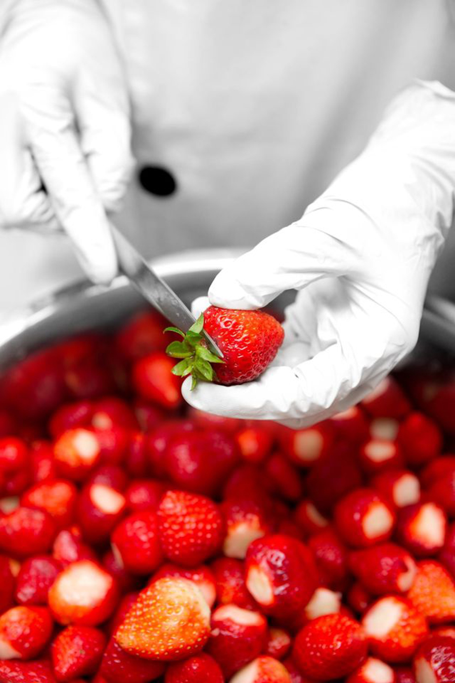 大湖草莓分揀過程