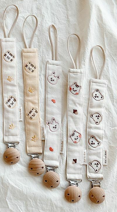 Dot to Dot 刺繡奶咀夾