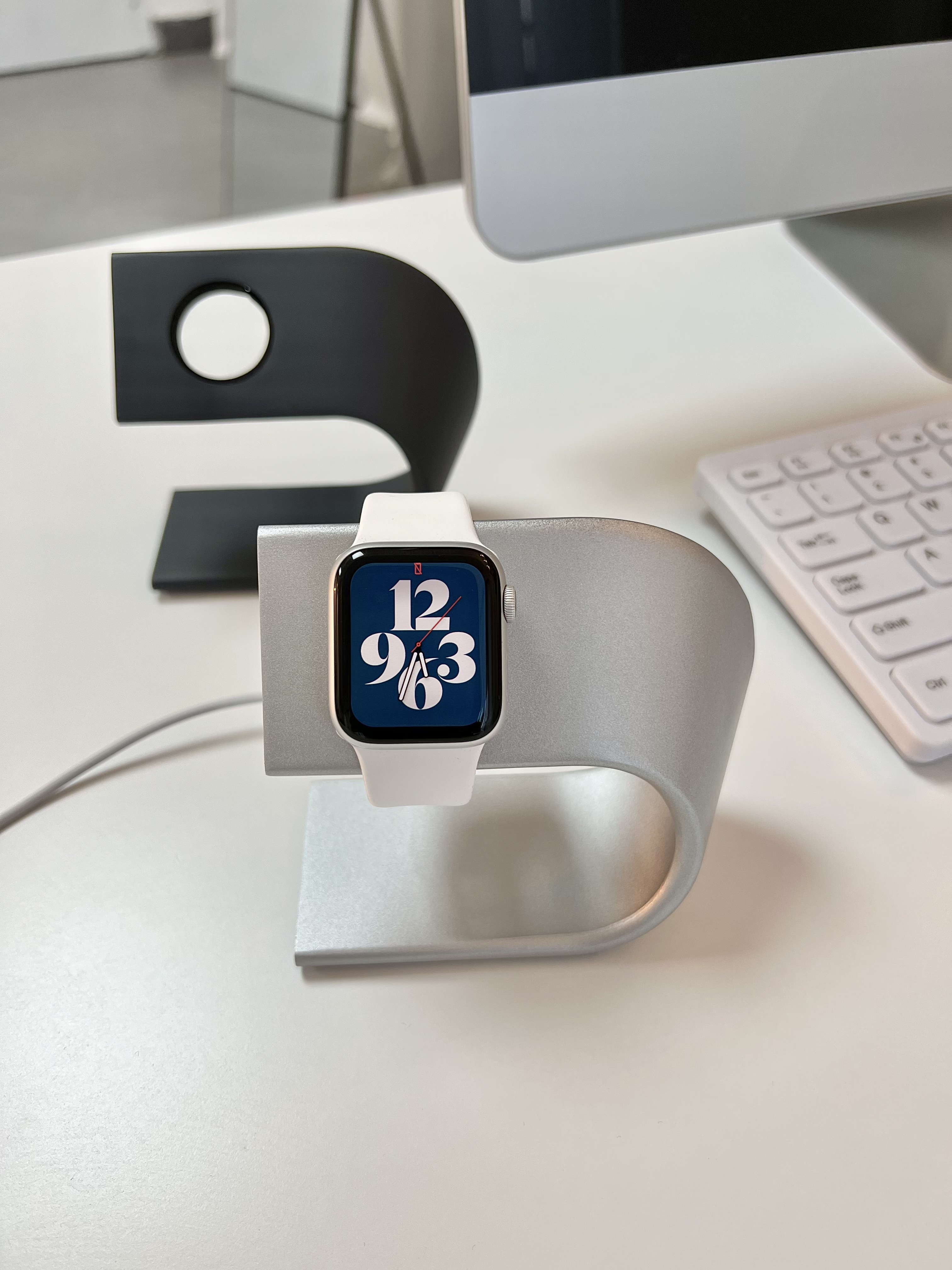 【ＡＨ910】Apple Watch簡約不銹鋼支架