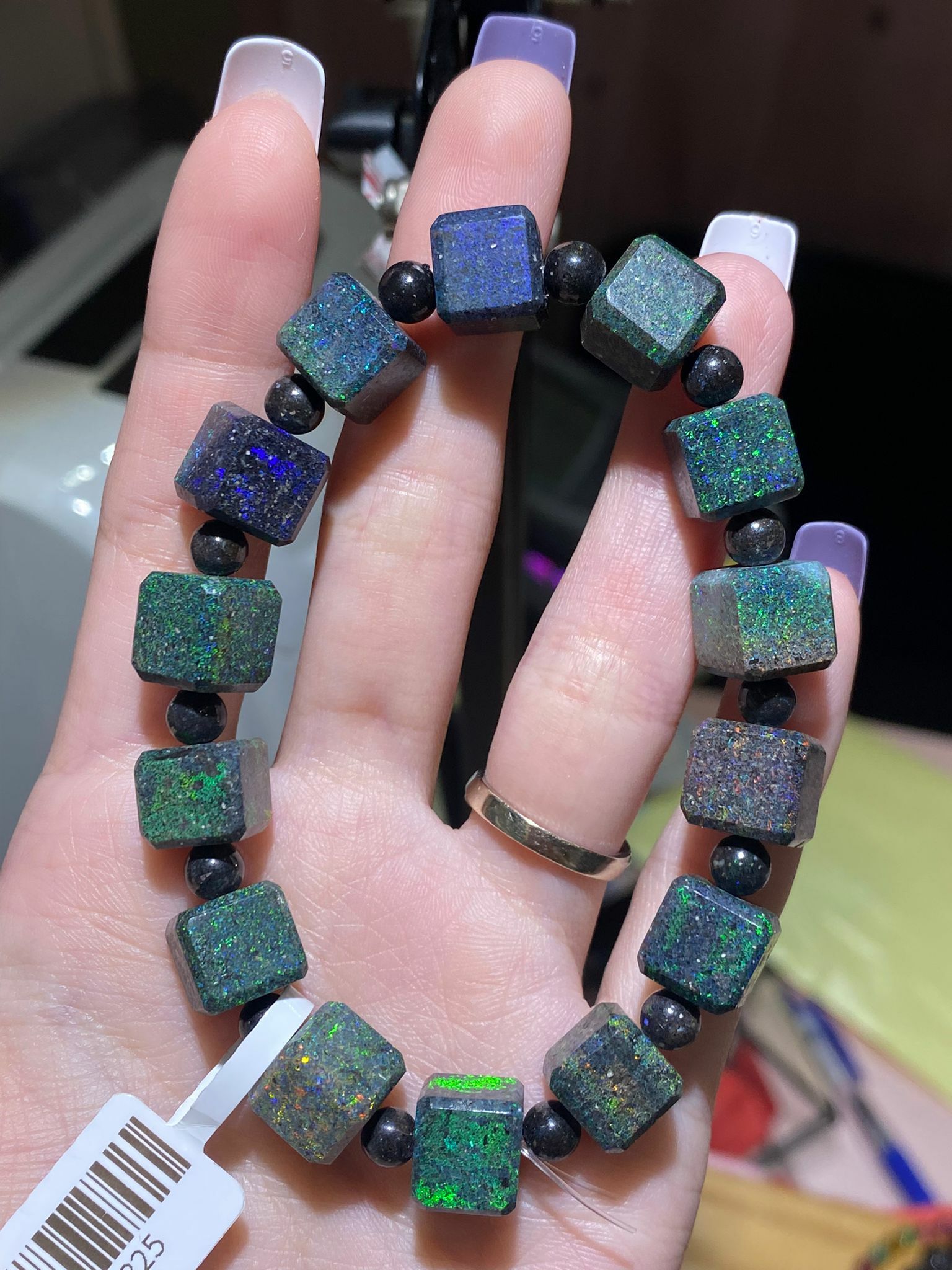 9+mm彩澳寶方粒手串