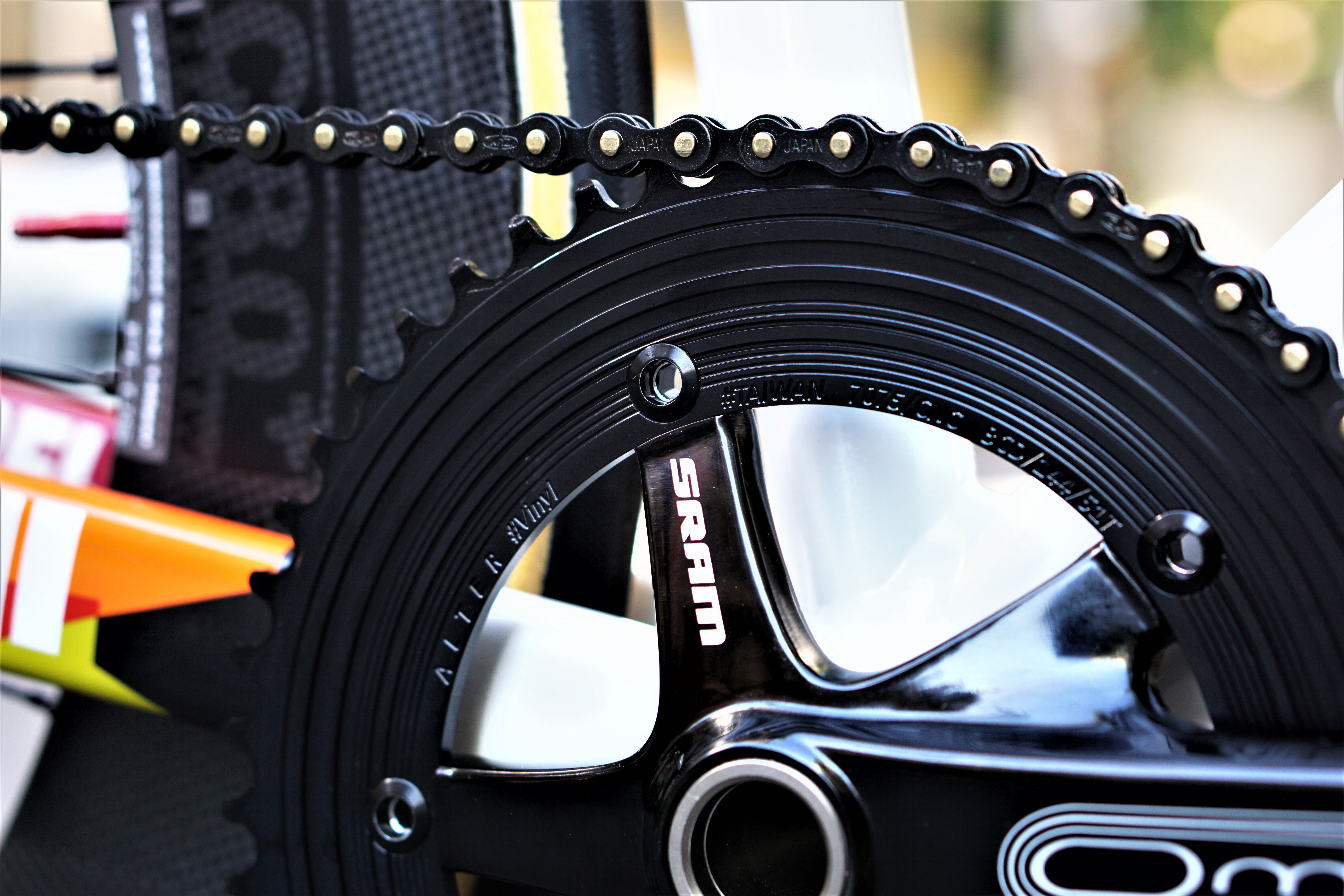 Alter Cycles Vinyl 唱片大盤 - 黑