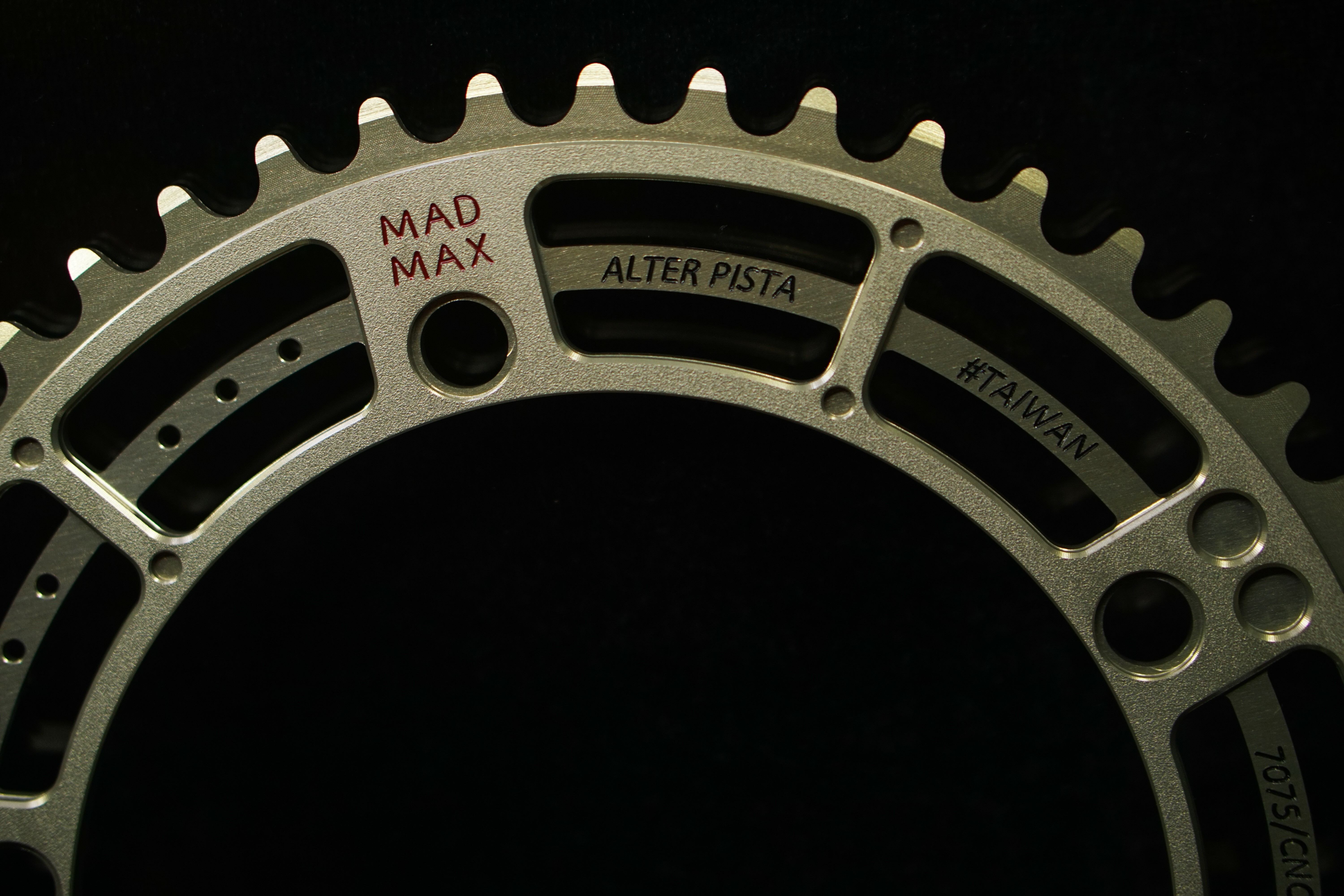 Alter Cycles Madmax 大盤 - 陽極原色