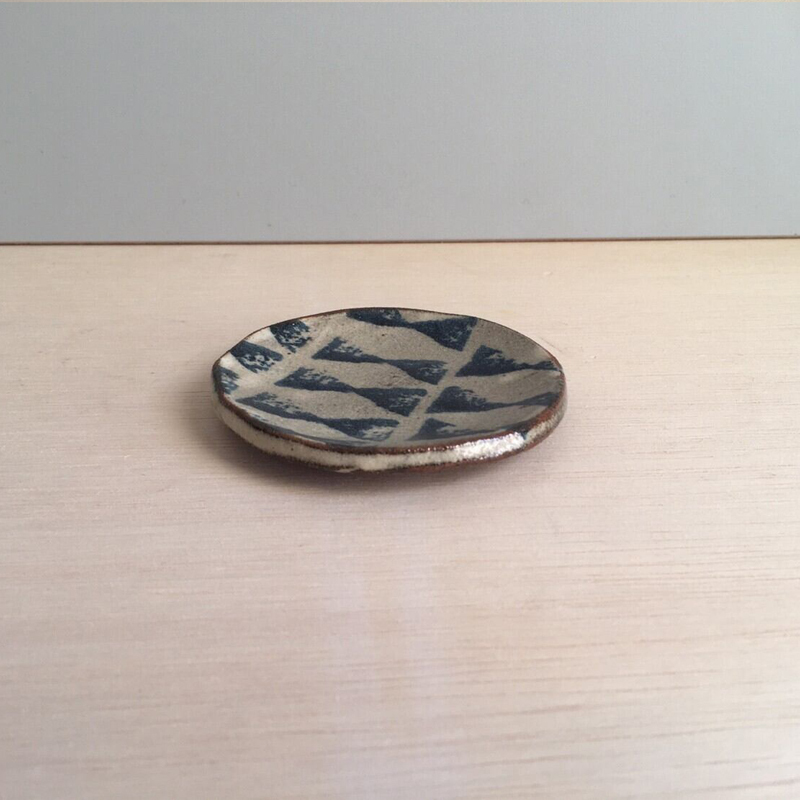 KOBIKI Mino-yaki Small Serving Plate Butterfly Pattern