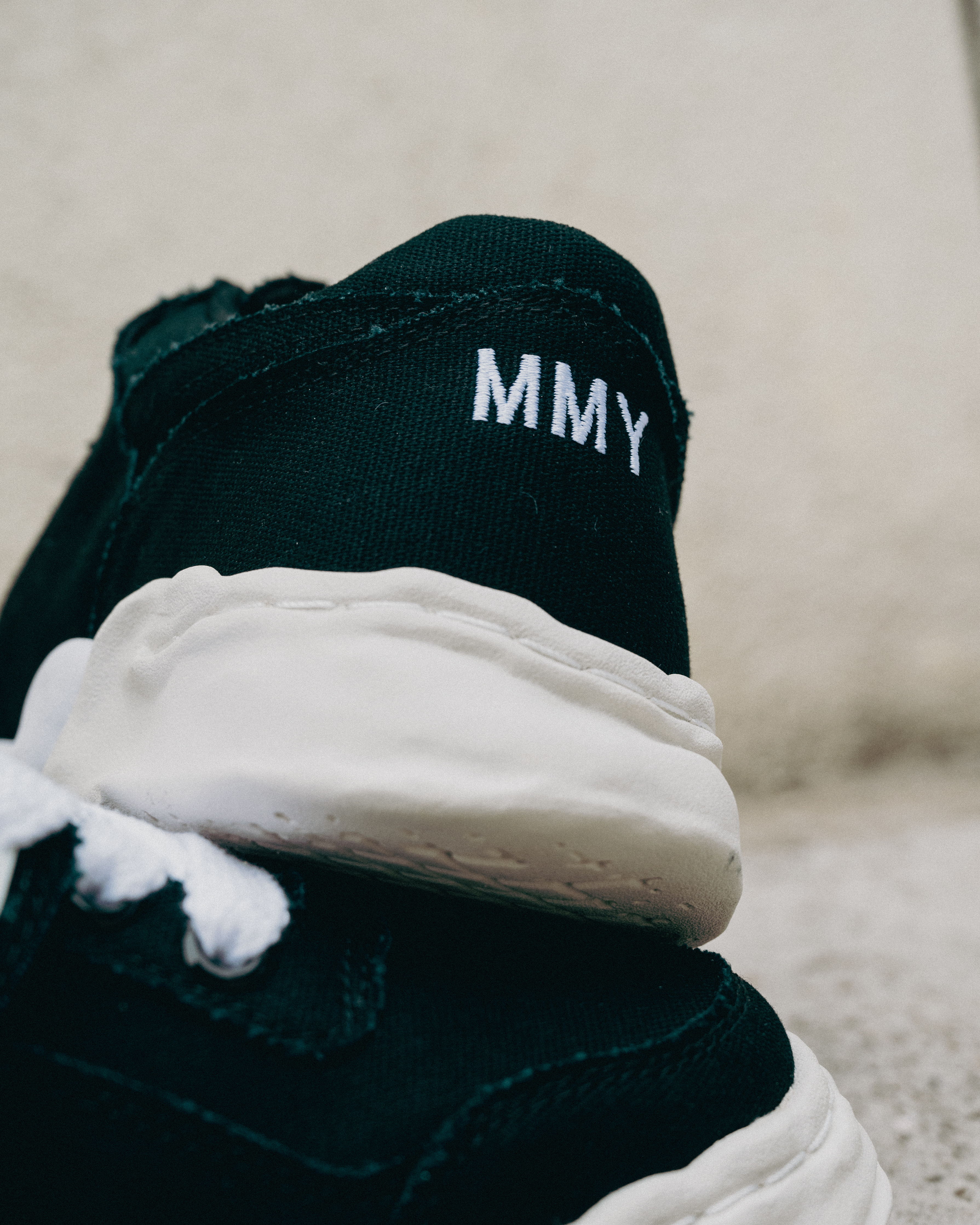 [現貨] MIHARA PARKER OG Sole Canvas Sneaker Black