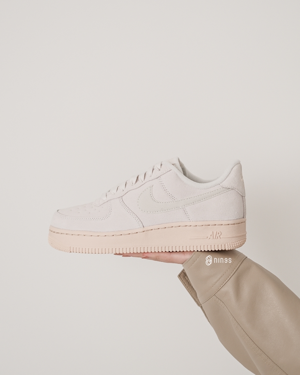 nike air force 1 type summit white