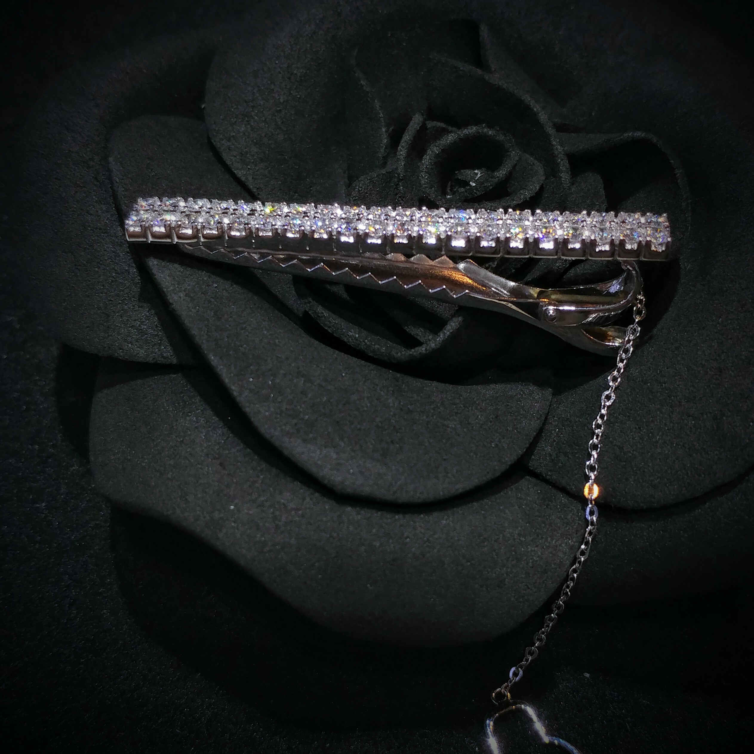 全新18K白金1卡60份鑽石呔夾