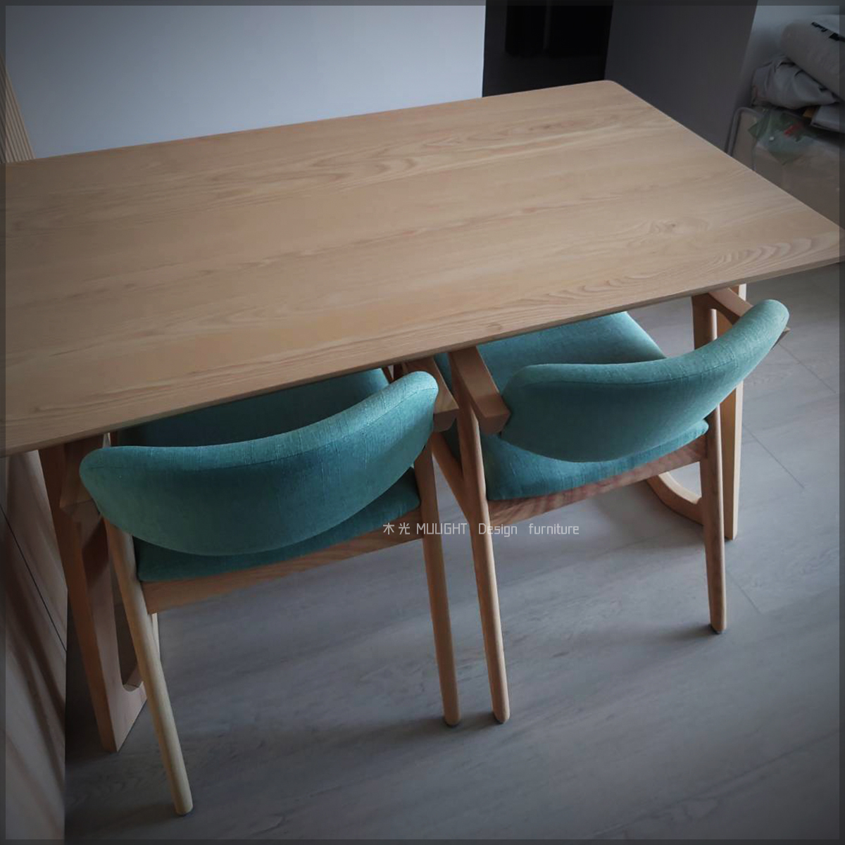 Betty北歐刷白梣木實木餐桌