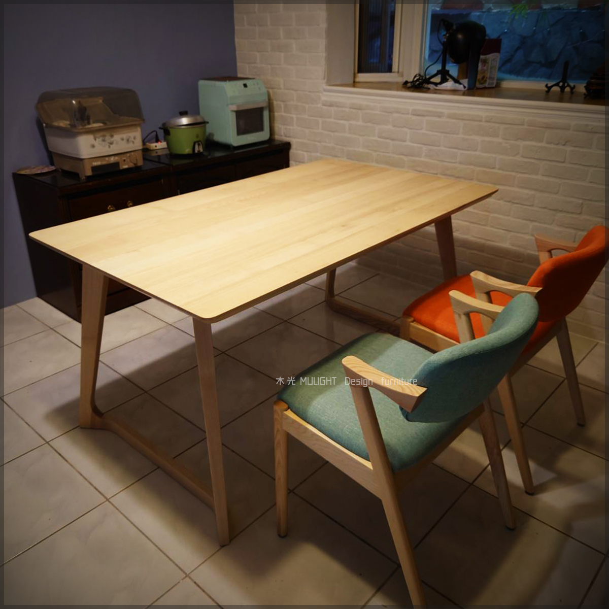 Betty北歐刷白梣木實木餐桌