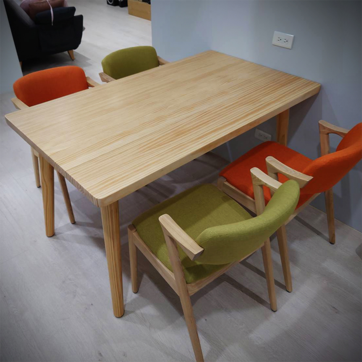 Finn北歐全實木餐桌(可訂製)