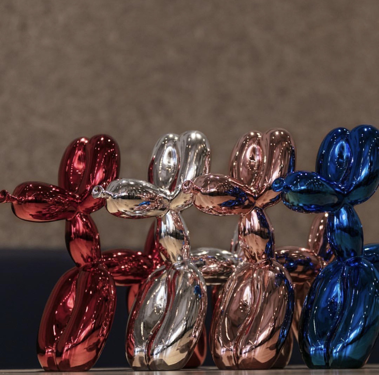 GREEN TREE PRODUCTS Large Balloon Dog Doll Model Collection 10 Colors 25cm