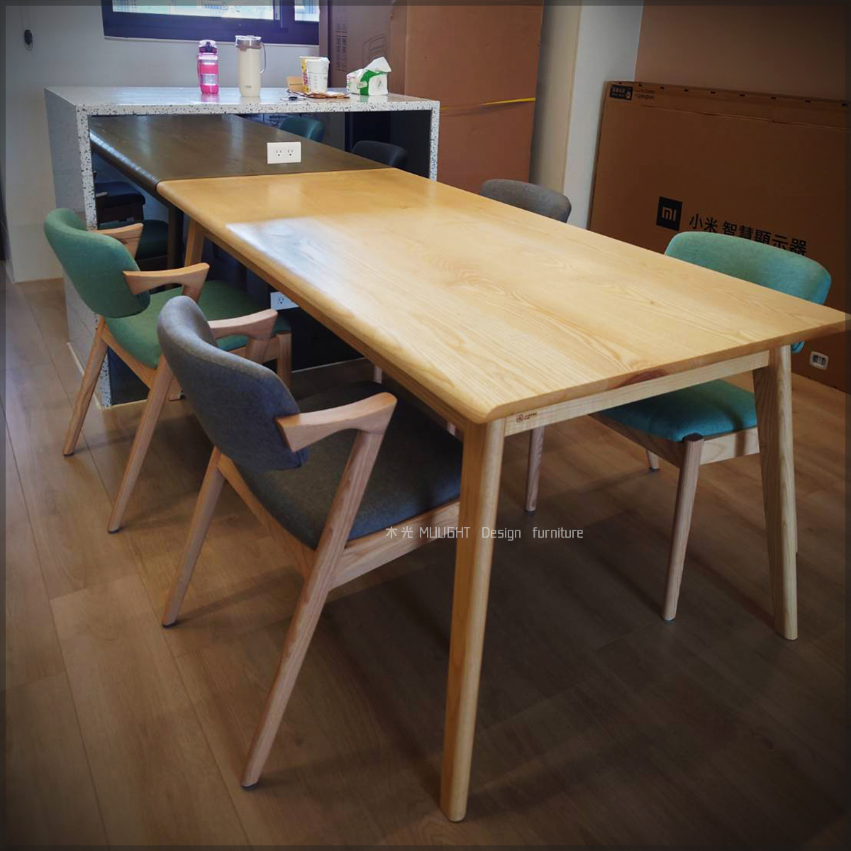 浮日-梣木全實木懸浮餐桌