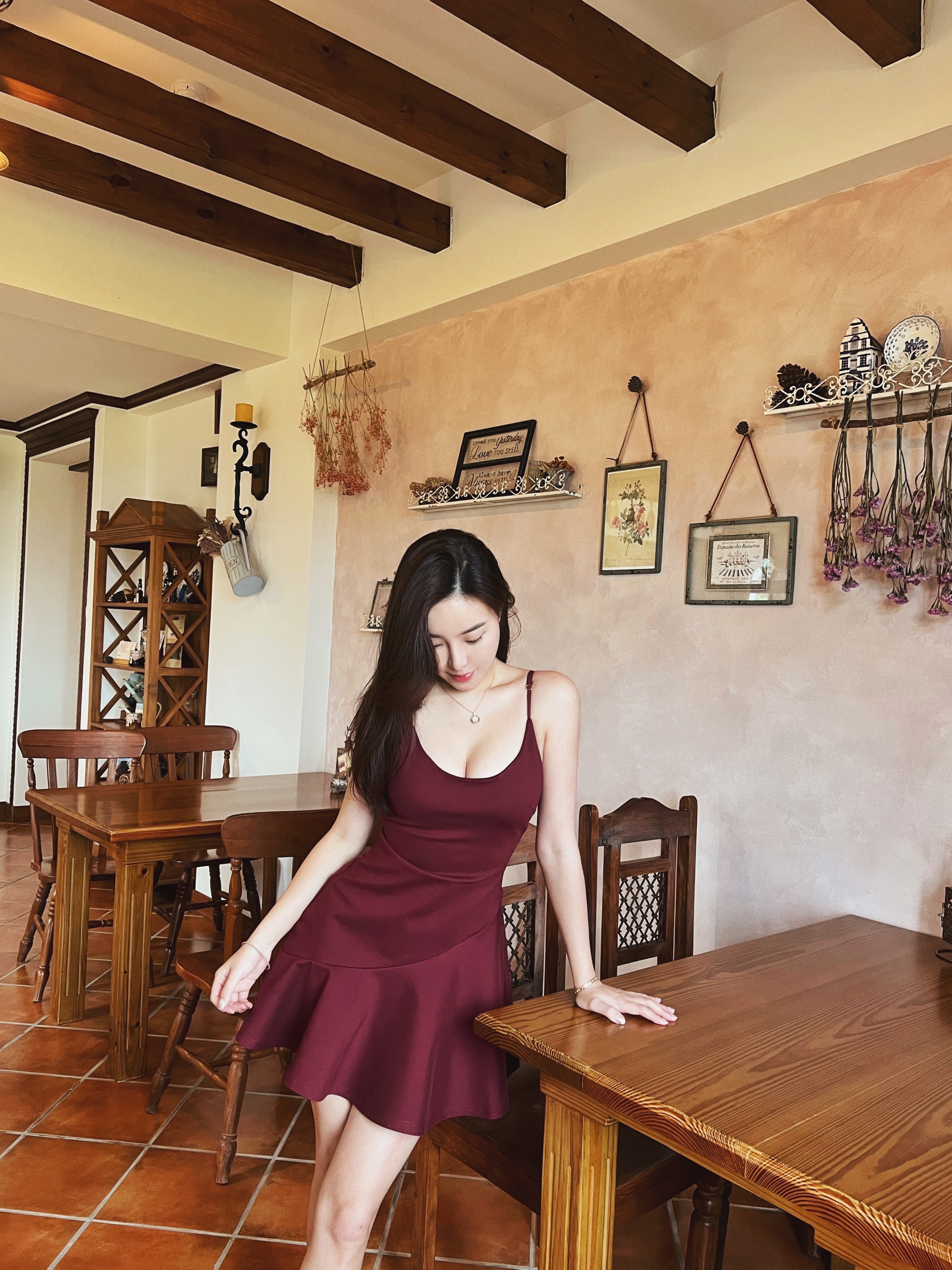 Camel 駝色控！ 細肩帶不規則小短裙洋裝