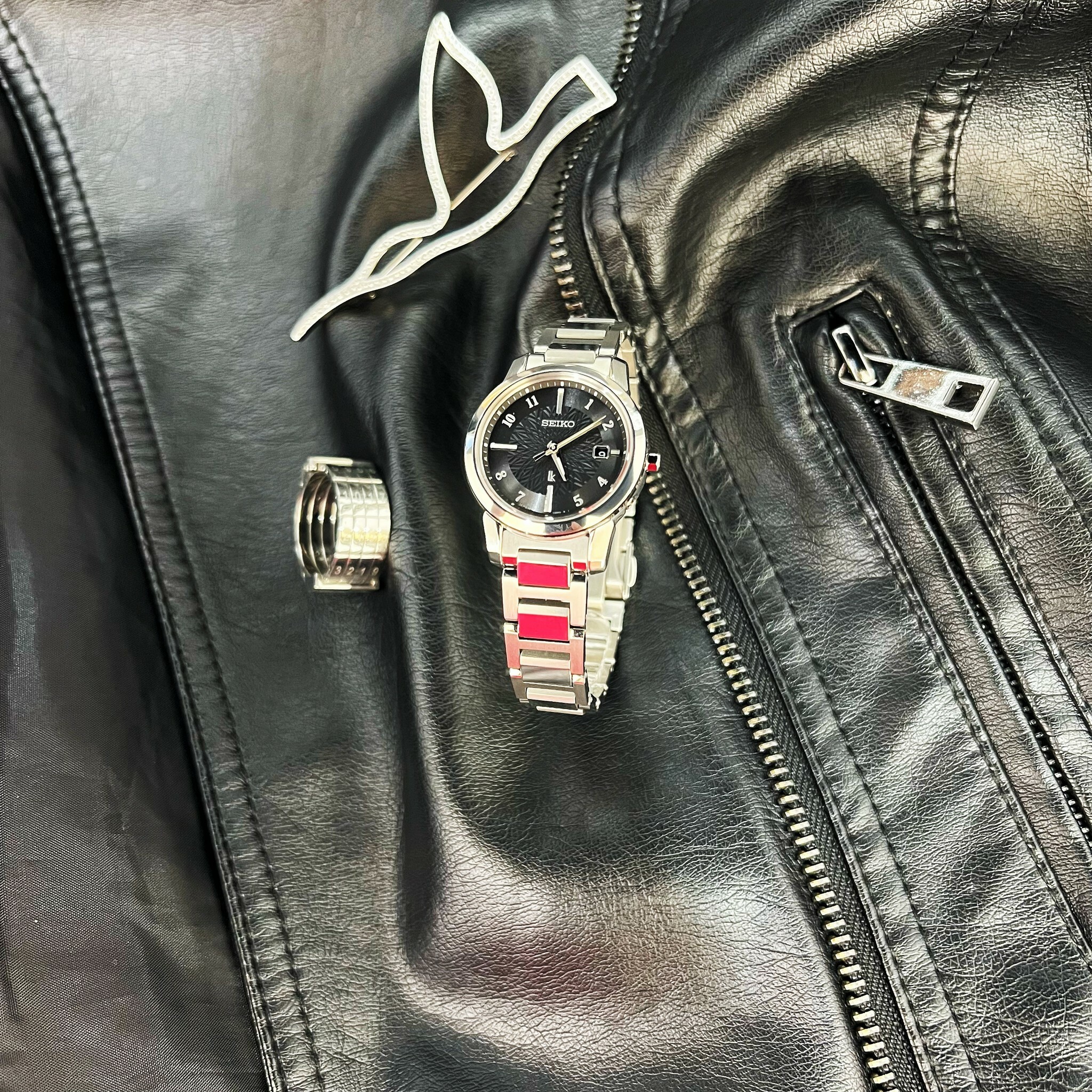 【SEIKO 精工】LUKIA系列  鈦金屬黑色電波太陽能錶 1B35-0AN0D (28mm) 現代鐘錶