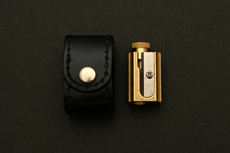 DUX 可調式黃銅方形削筆器